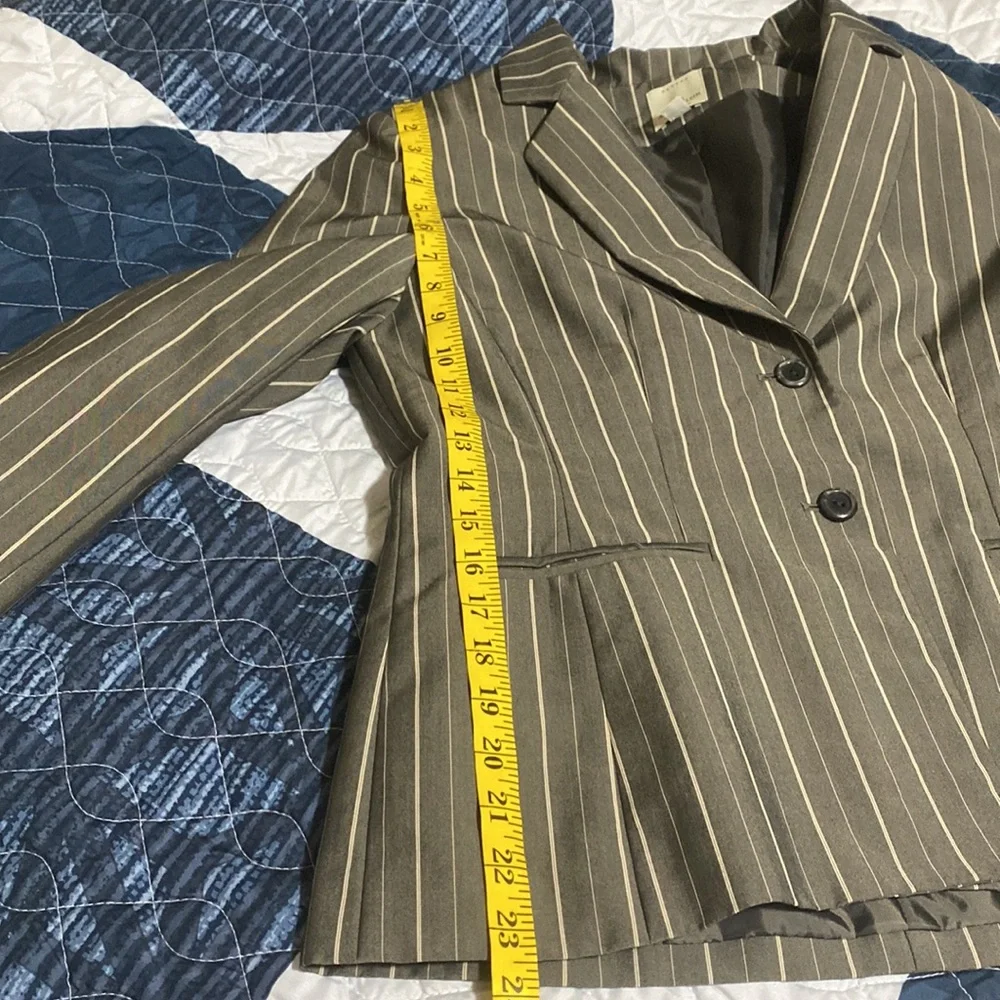 And Klein petite dress suit Jacket - Picture 5 of 5